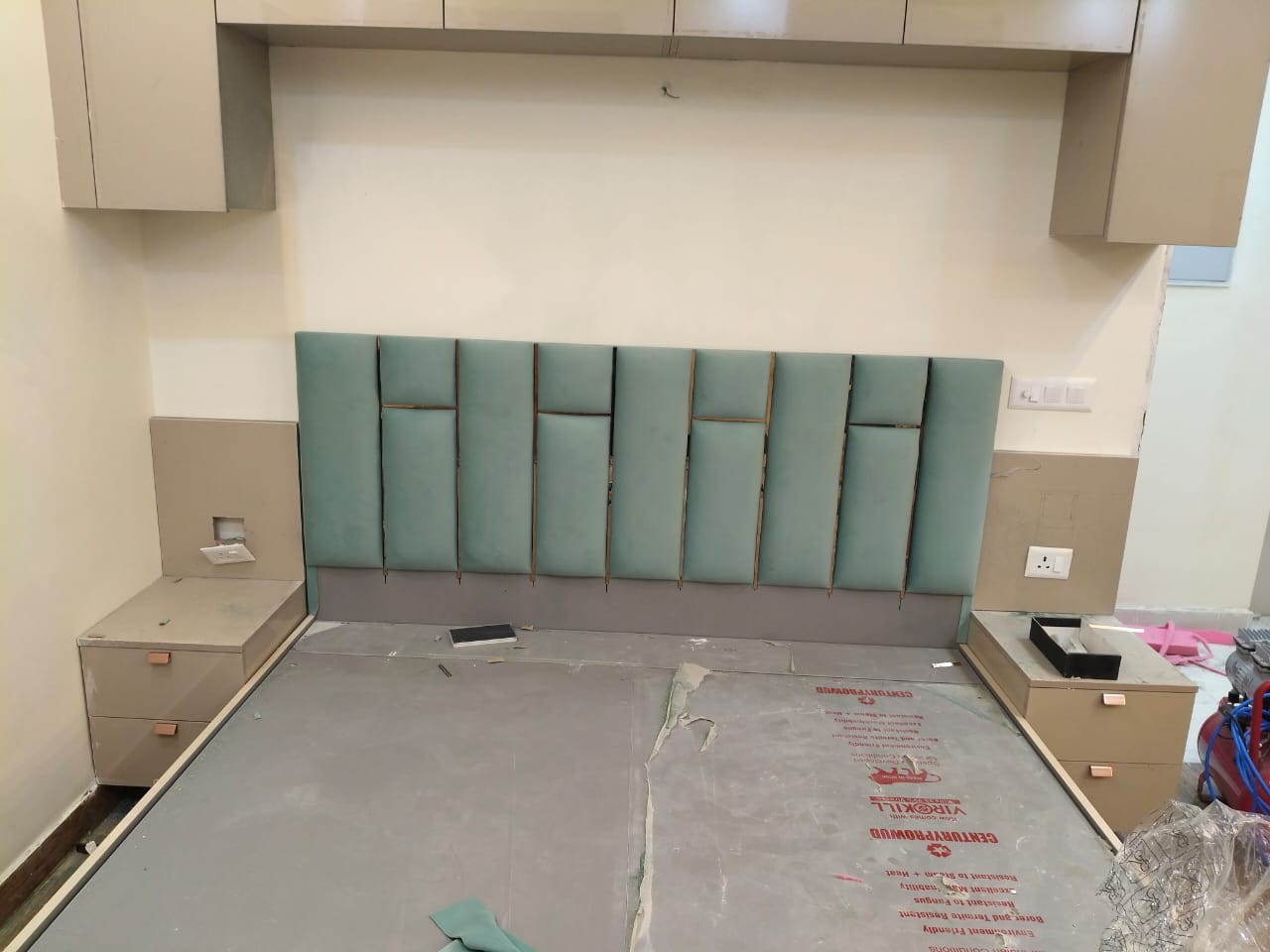 Teal bed cushioning work